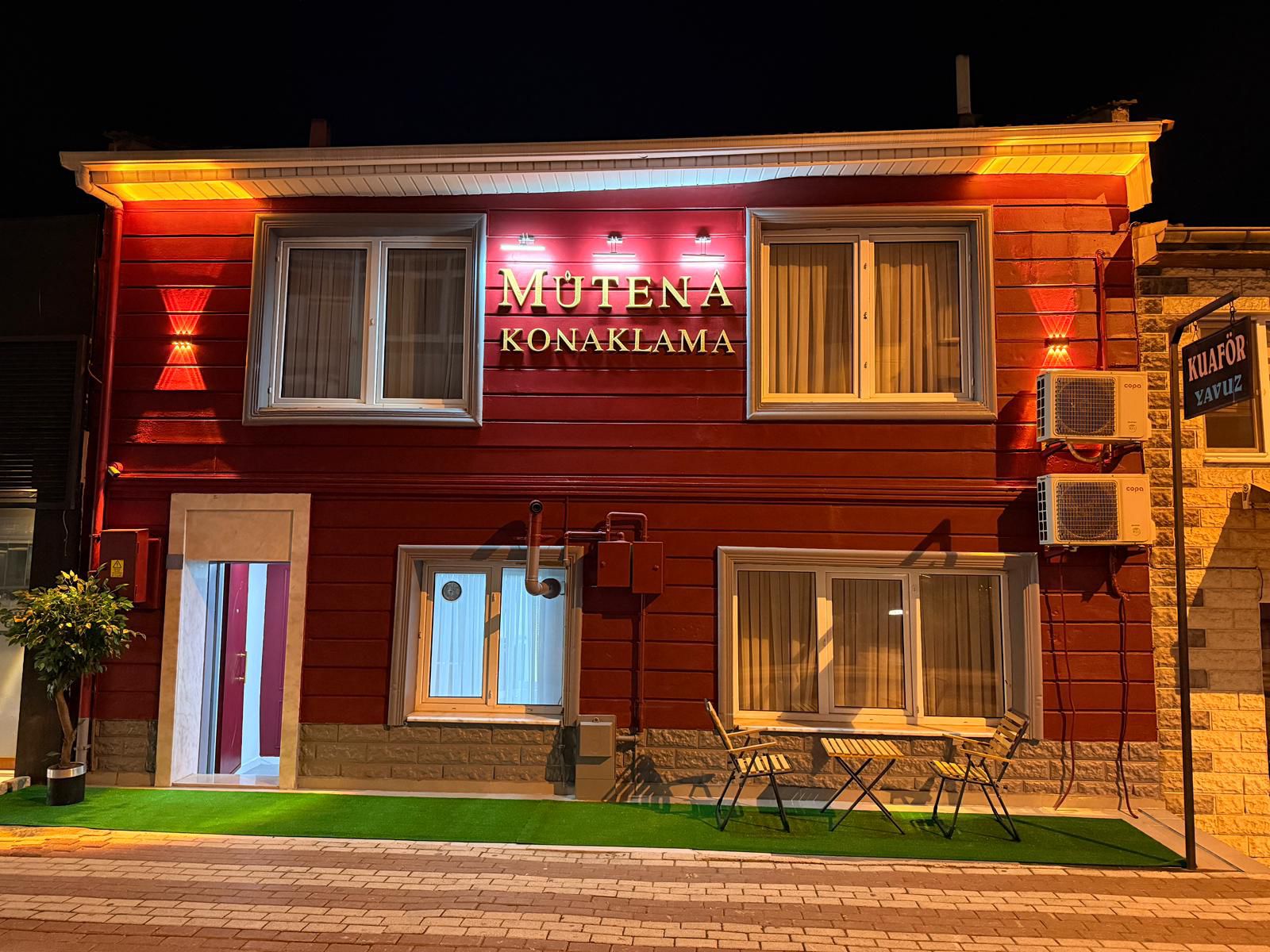 Anasayfa mütena konaklama gece görüntüsü